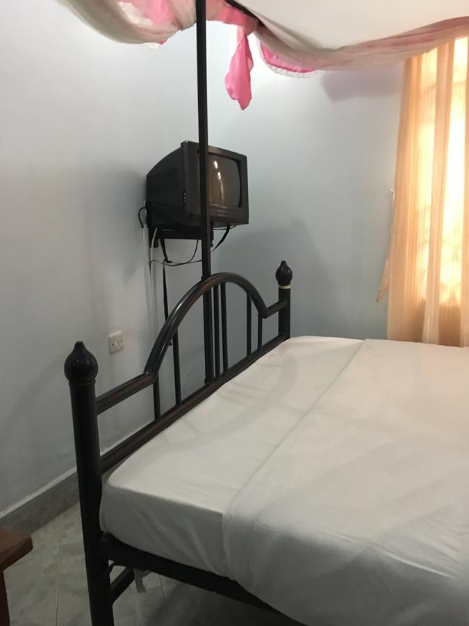 Kutetere Motel Аруша Экстерьер фото
