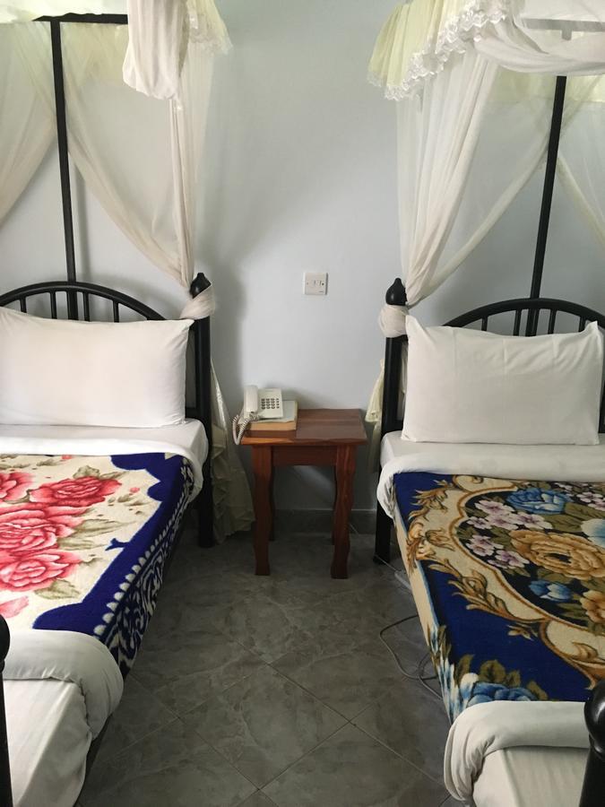 Kutetere Motel Аруша Экстерьер фото