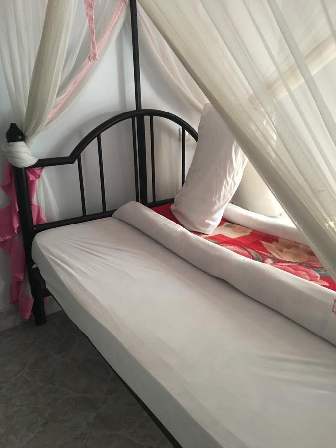 Kutetere Motel Аруша Экстерьер фото
